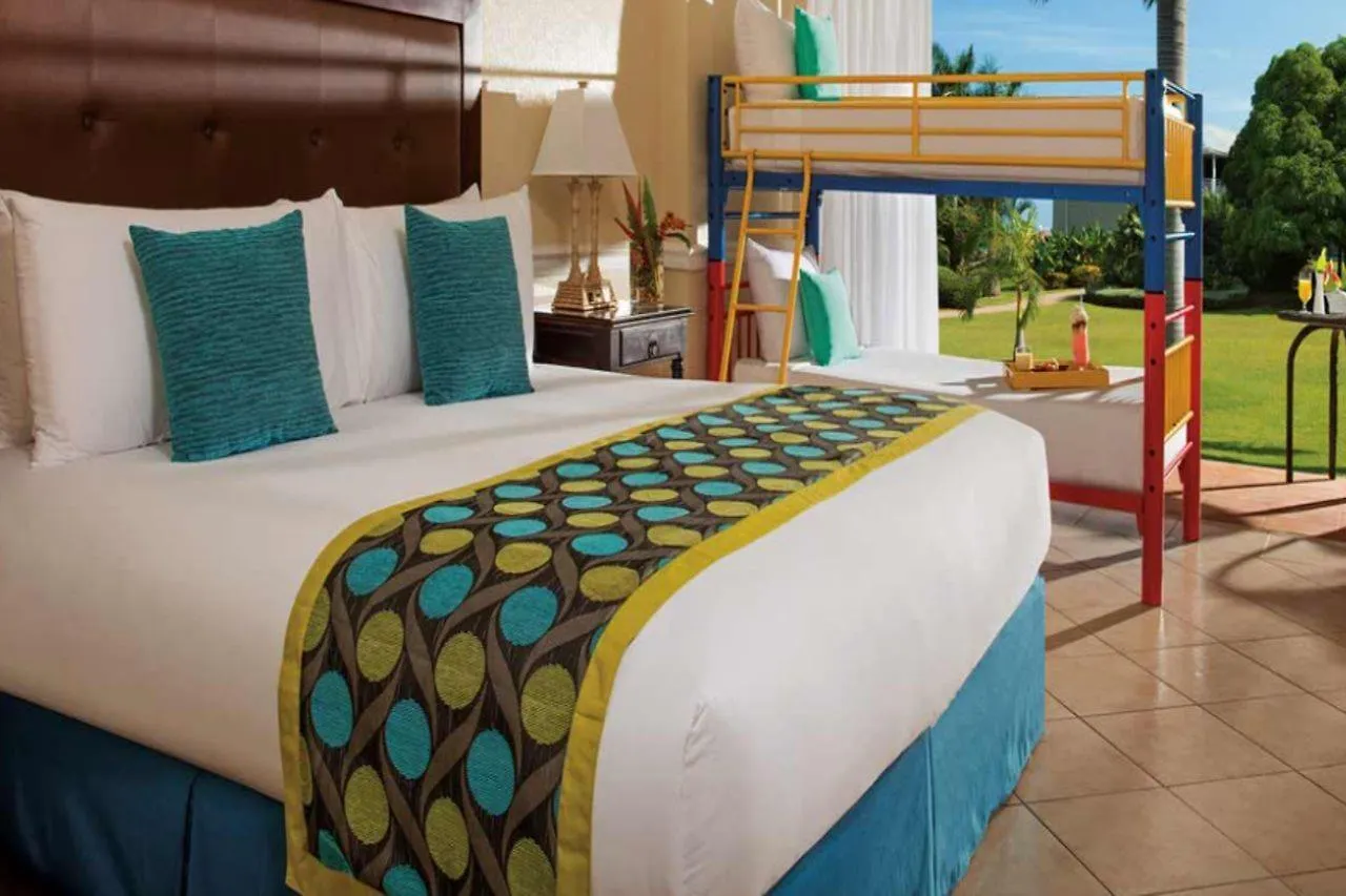 Hotel The Oasis At Sunset Montego Bay Rezort