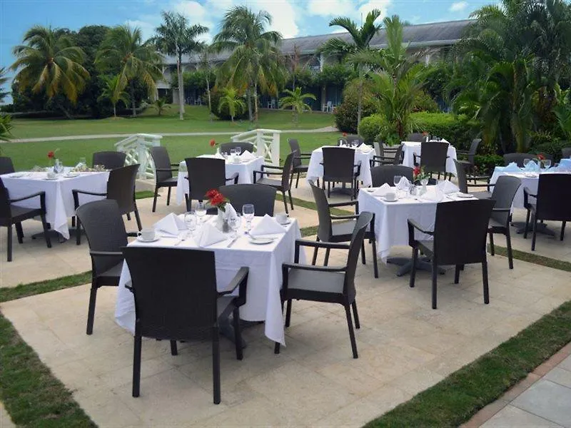 Hotel The Oasis At Sunset Montego Bay 4*,  Jamajka