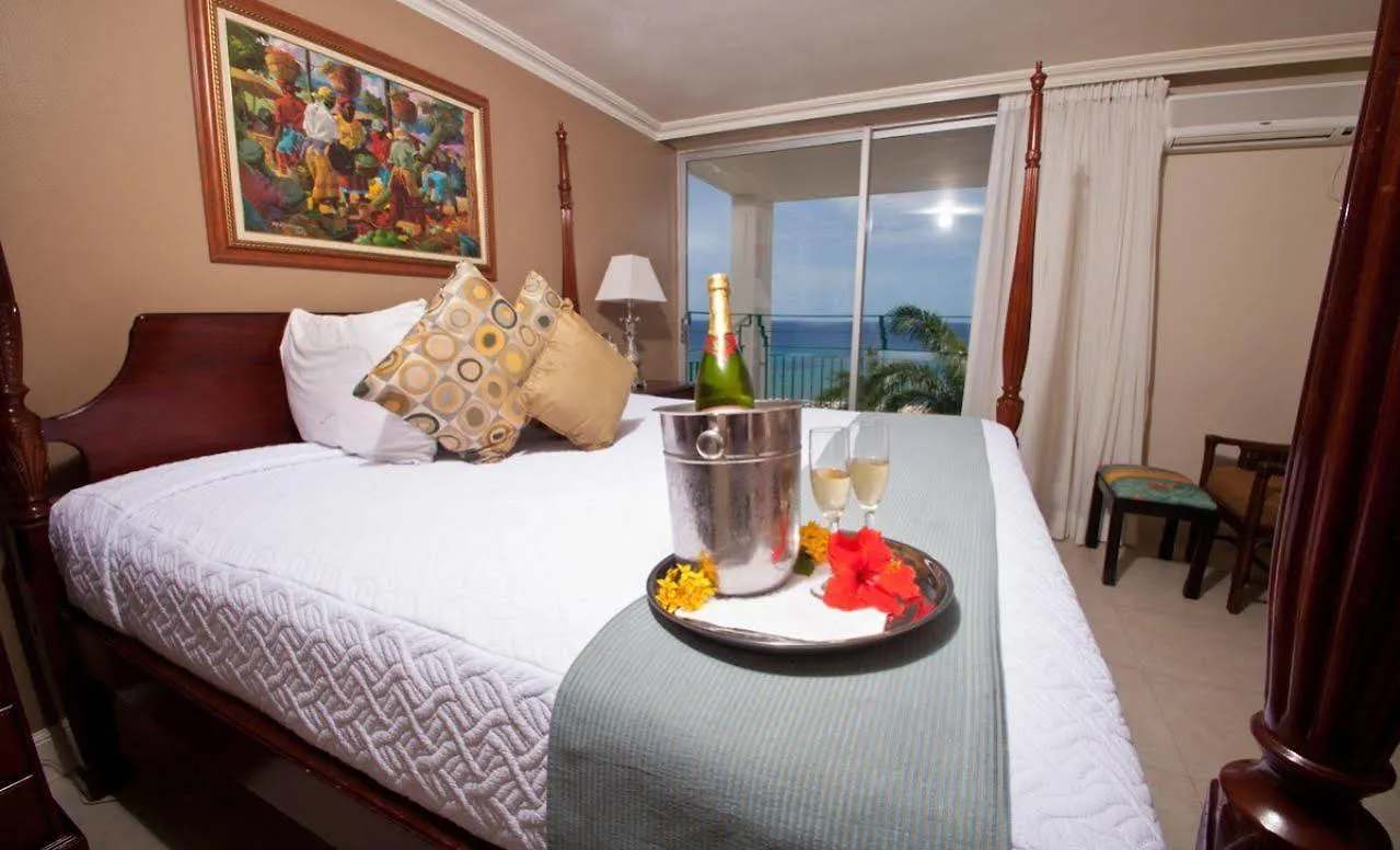 Hotel The Oasis At Sunset Montego Bay Rezort